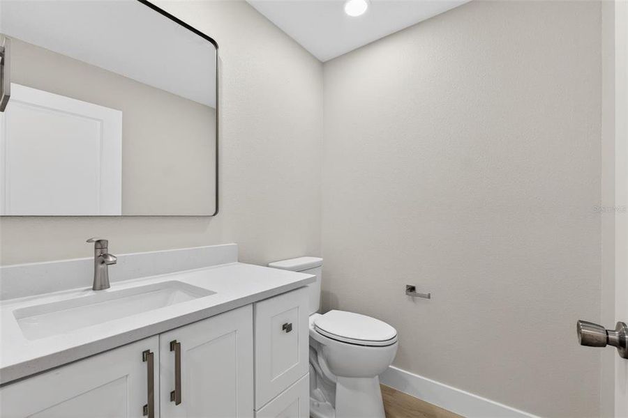 Furnished interior view inside a new home in , Orlando (Image 38).