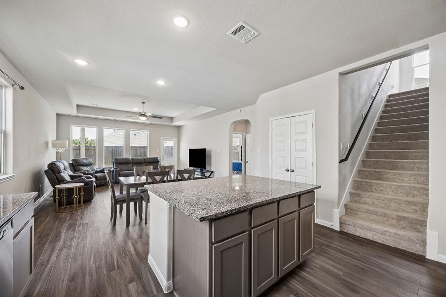 Furnished interior view inside a new home in Madison Bend, Conroe (Image 30). Furnished interior view inside a new home in Madison Bend, Conroe (Image 30).
