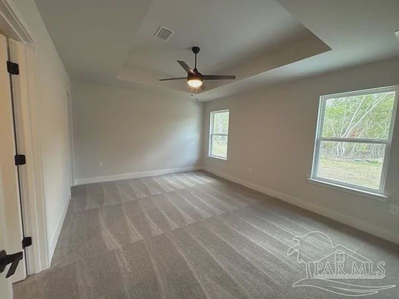 Spacious, unfurnished interior of a new home in Turtle Creek, Cantonment (Image 9).