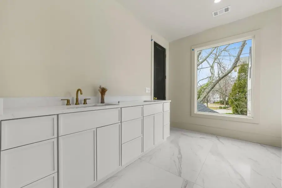 Image 41 of a home in . Image 41 of a home in .