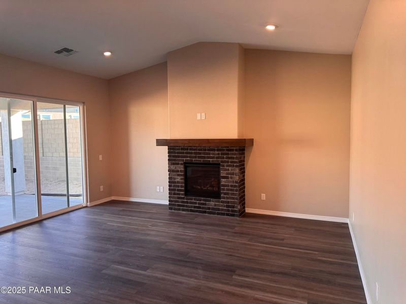 Spacious, unfurnished interior of a new home in Westwood, Prescott (Image 14).