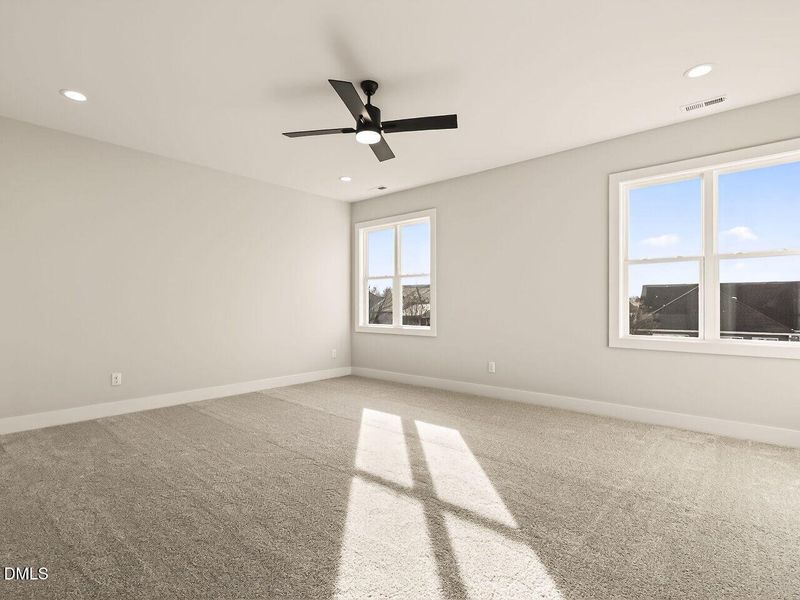 035-1280x960-bonus-room