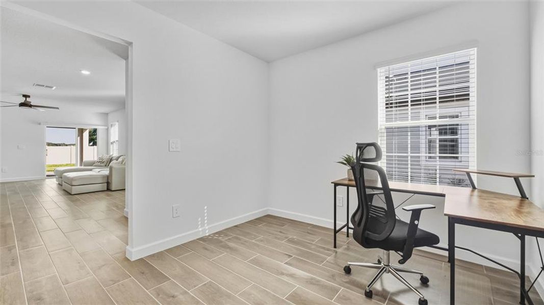 Furnished interior view inside a new home in Mirada Active Adult: Active Adult Lagoon Villas, San Antonio (Image 14). Furnished interior view inside a new home in Mirada Active Adult: Active Adult Lagoon Villas, San Antonio (Image 14).