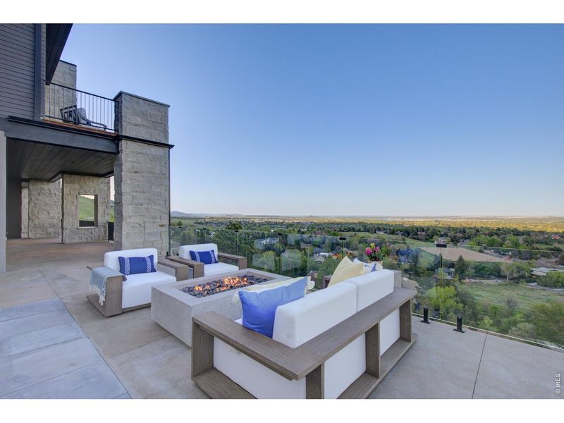 Exterior details and patio area of a home in , Boulder (Image 28).