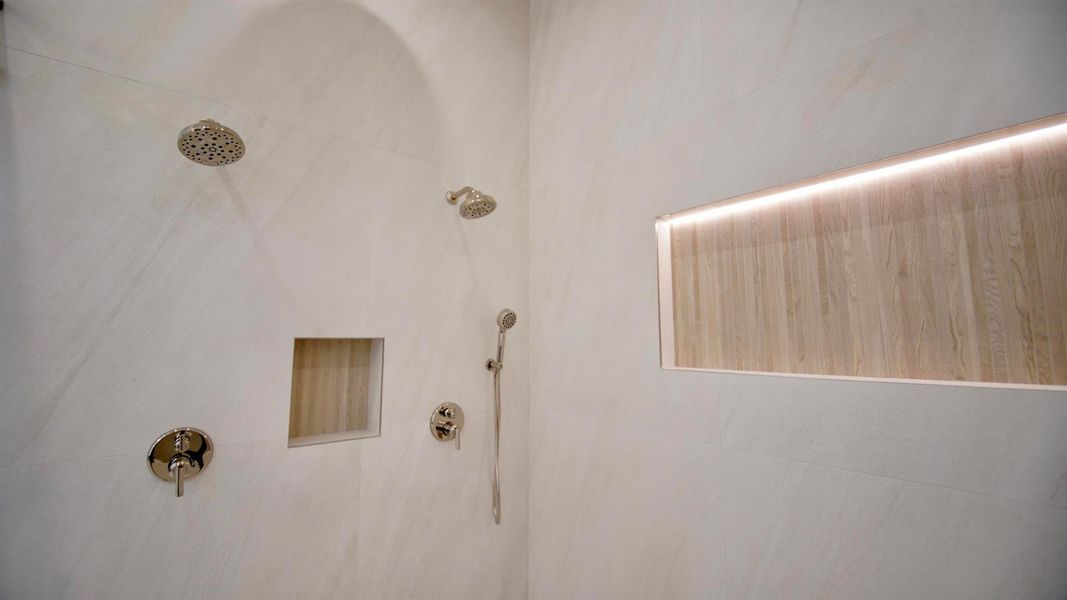 Close-up of interior finishes inside a home in , Palm Beach Gardens (Image 23).