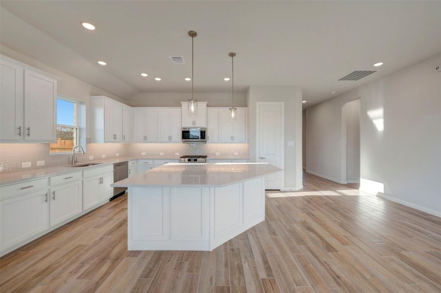 Furnished interior view inside a new home in The Grand Prairie 50’, Hockley (Image 7).