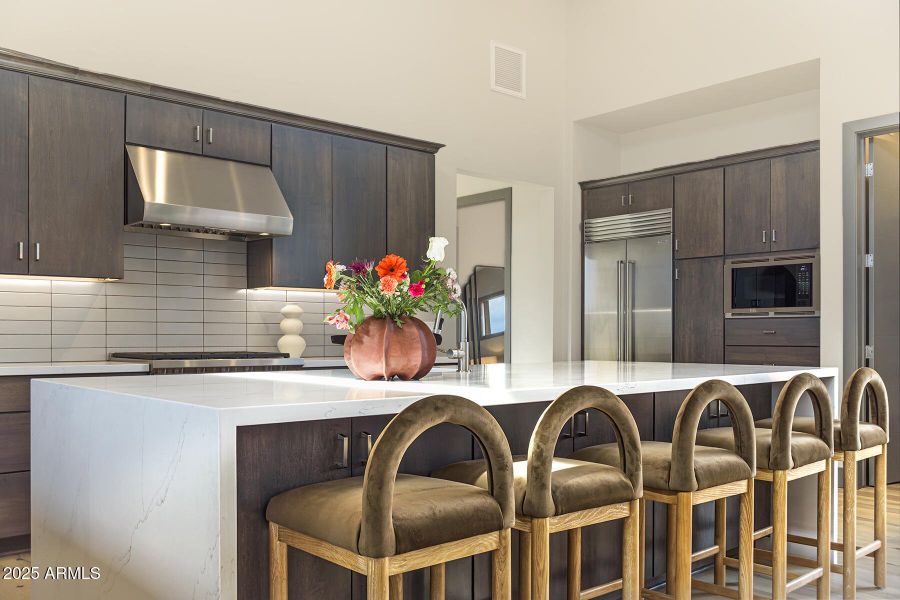 Loy 4 BREAKFAST BAR CU