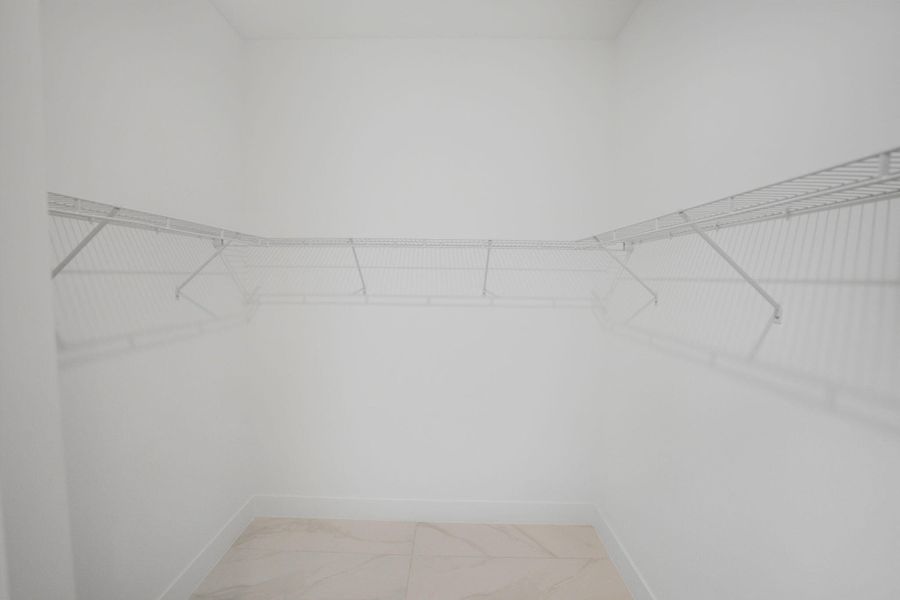 38-web-or-mls-10146-royal-ascot-ave