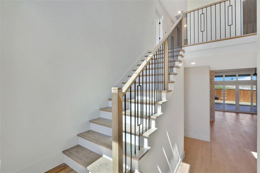 Spacious, unfurnished interior of a new home in , Aledo (Image 28).