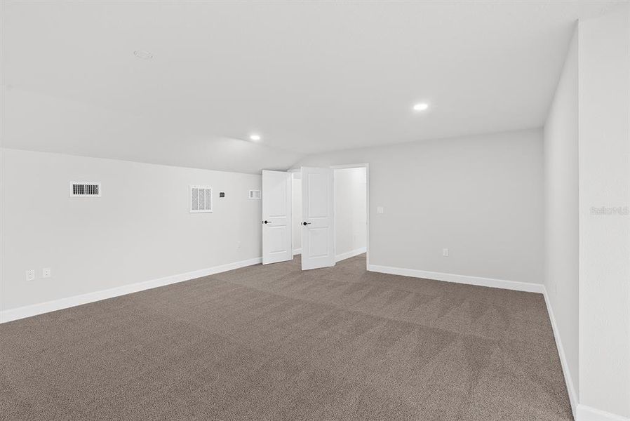 Spacious, unfurnished interior of a new home in , Brooksville (Image 30).