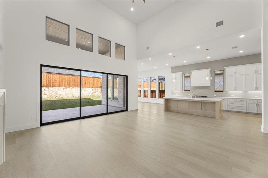 15. 551 Twilight - Family (2) 15. 551 Twilight - Family (2)