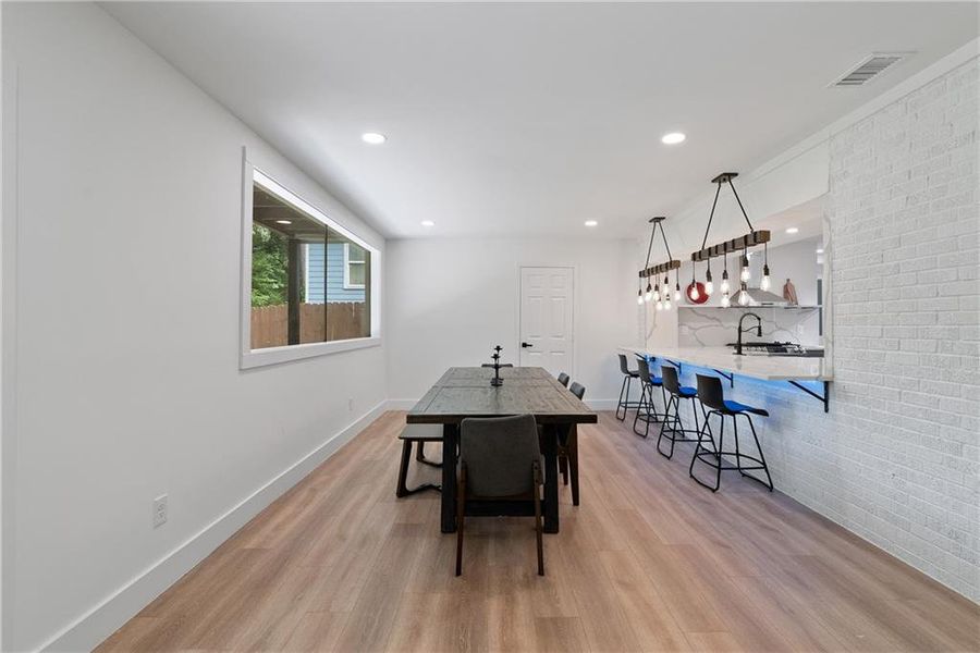 Furnished interior view inside a new home in , Atlanta (Image 13).
