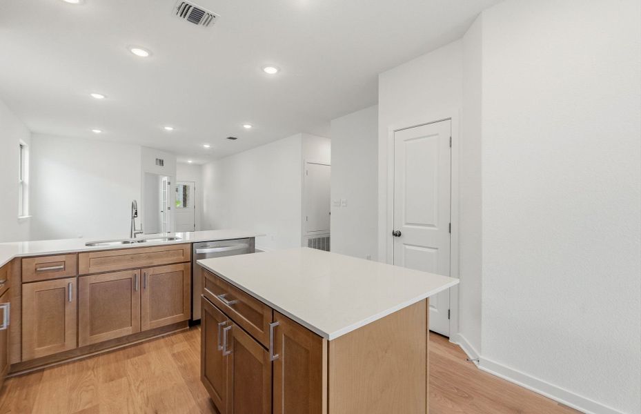 Furnished interior view inside a new home in La Cima, San Marcos (Image 13).