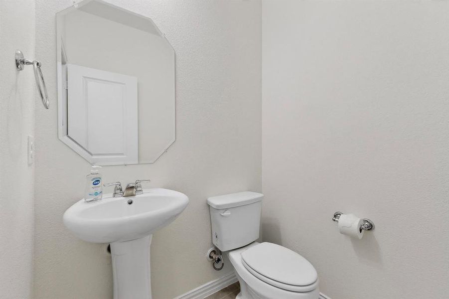 Furnished interior view inside a new home in Verandah, Royse City (Image 7).