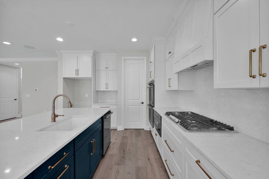 Representative furnished interior of a home built from the Miramar by Riverside Homes in Mariposa at EverRange, Jacksonville (Image 54).