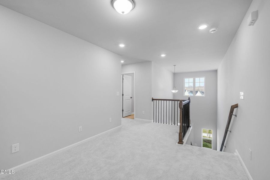 SUN_Sagecroft_Pic_Davidson_QMI_104_Loft_