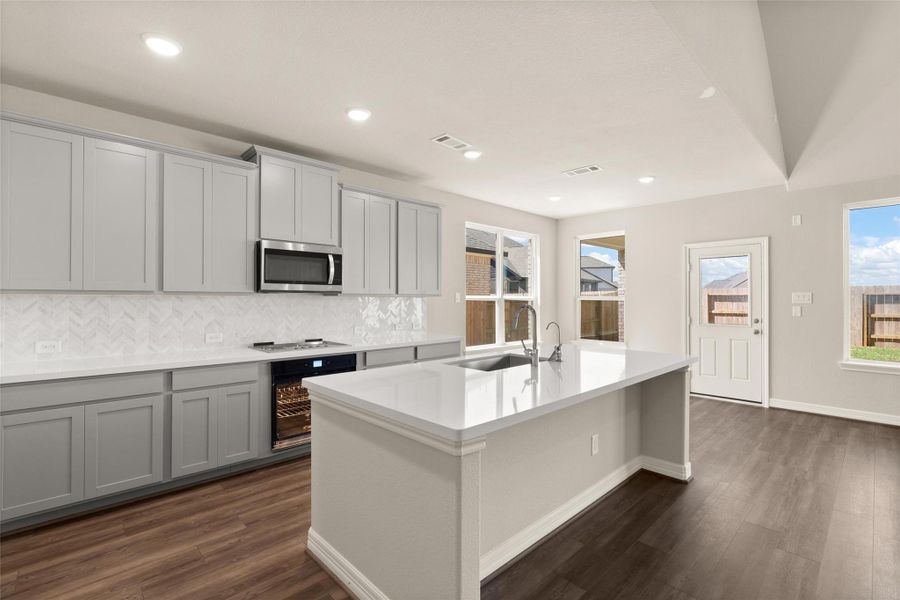 Note: Sample product photo. Actual exterior and interior selections may vary by homesite. Photo may be virtually staged