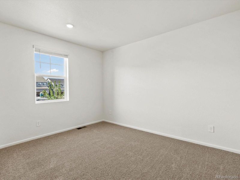 Spacious, unfurnished interior of a new home in Revere at Johnstown, Johnstown (Image 18).
