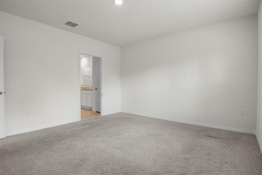 Spacious, unfurnished interior of a new home in Cadence at Parc Hill, Orange City (Image 11).