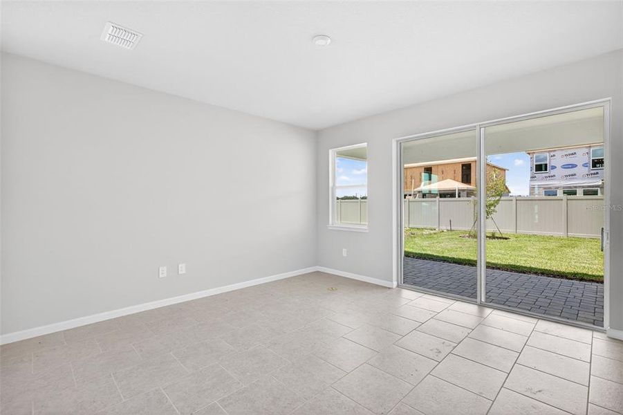 Spacious, unfurnished interior of a new home in Crosswind Ranch, Parrish (Image 20). Spacious, unfurnished interior of a new home in Crosswind Ranch, Parrish (Image 20).