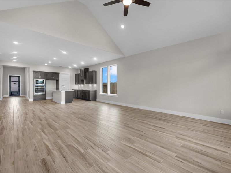 Spacious, unfurnished interior of a new home in Pecan Ridge, Fulshear (Image 14).