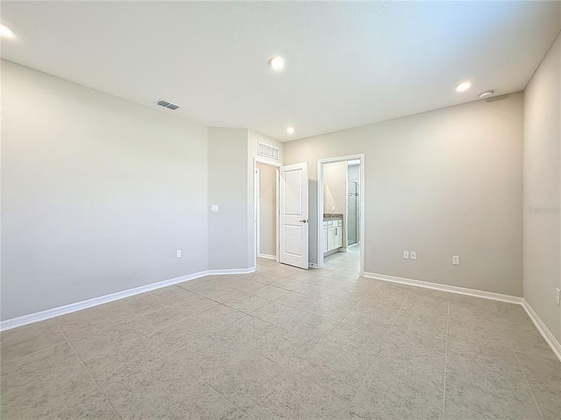Spacious, unfurnished interior of a new home in Palm Coast, Palm Coast (Image 36).