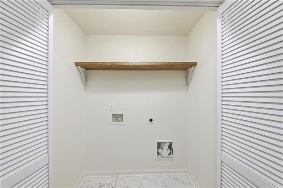 Spacious, unfurnished interior of a new home in , Carrollton (Image 18).