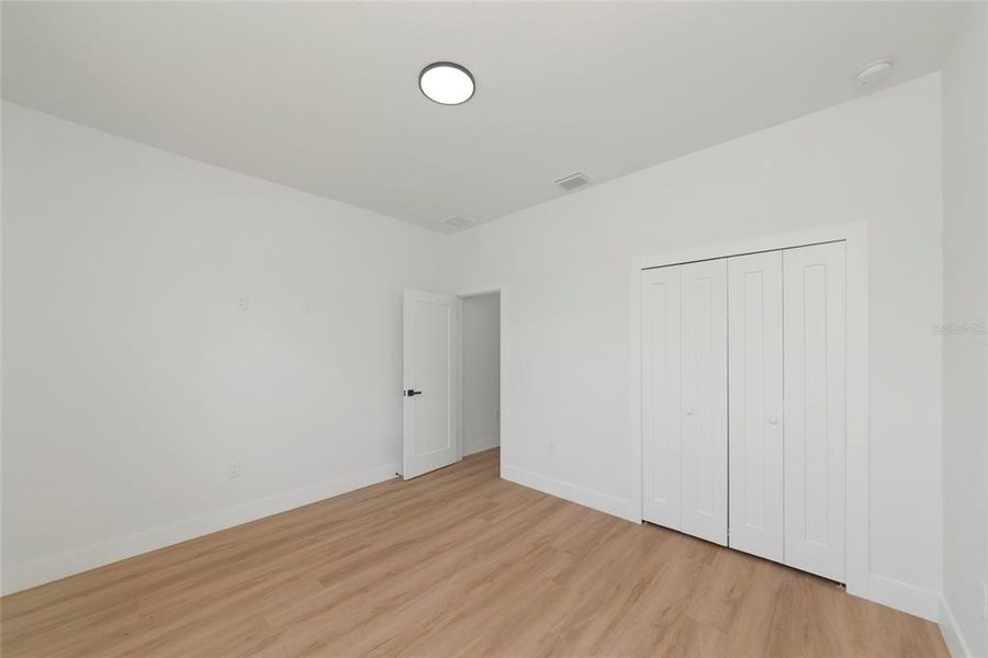 Spacious, unfurnished interior of a new home in , North Port (Image 19).