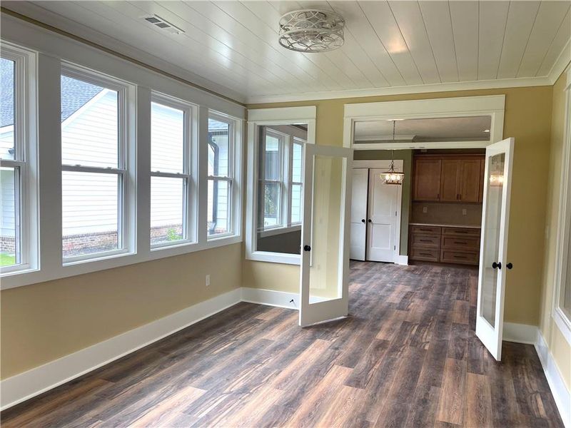 Spacious, unfurnished interior of a new home in , Monroe (Image 17).