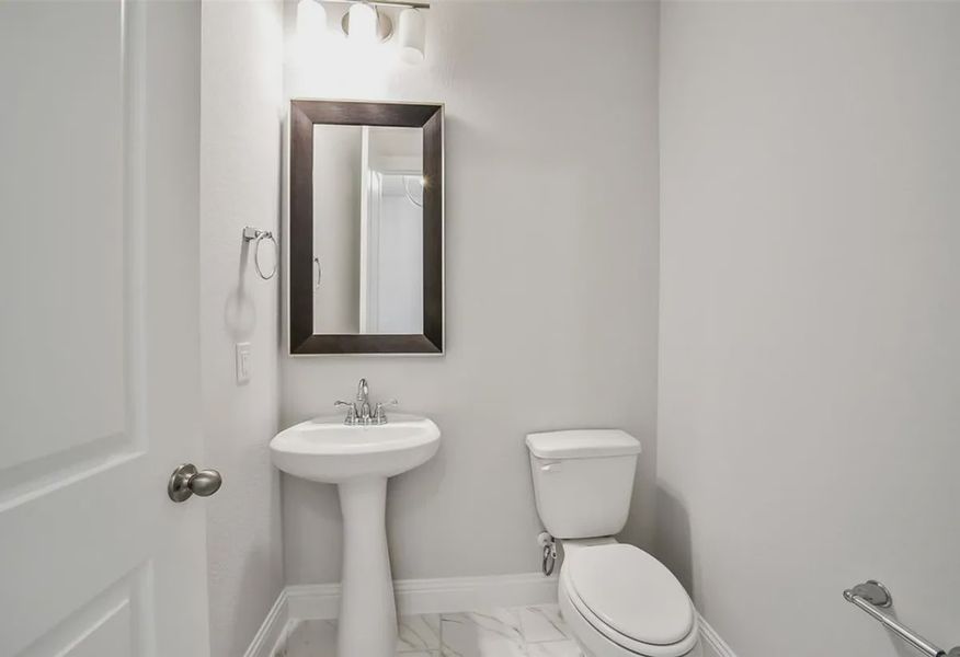 Plan 3034 powder room - 14 of 17