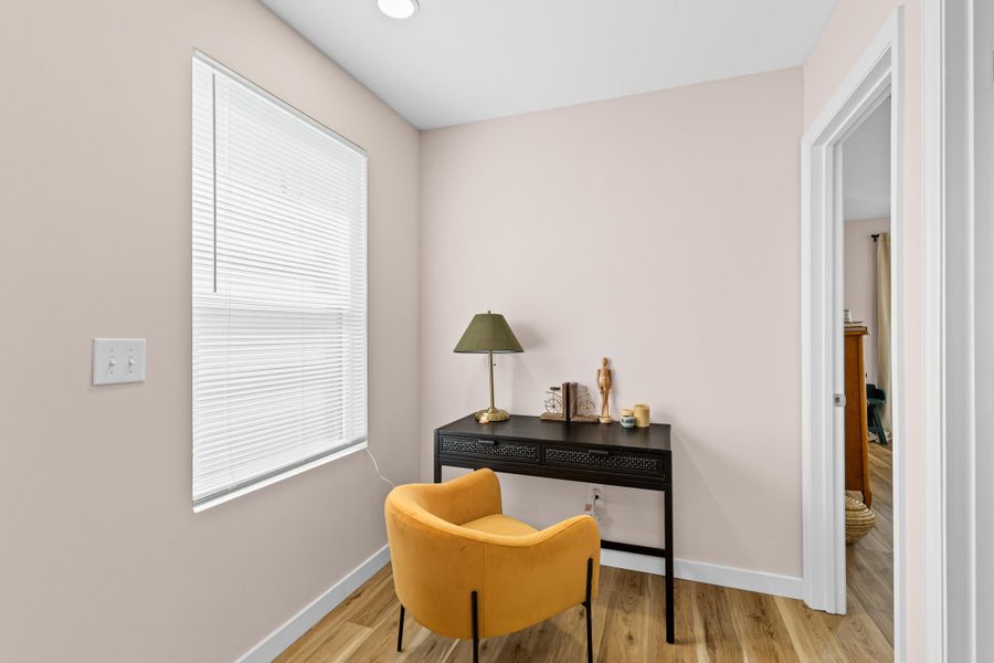 Furnished interior view inside a new home in , Hanahan (Image 10).