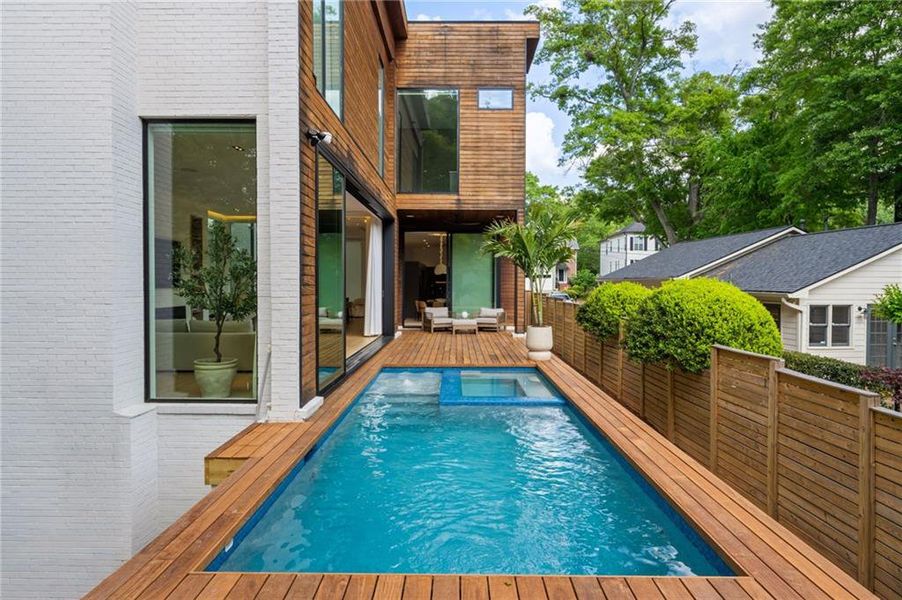 Exterior details and patio area of a home in , Brookhaven (Image 27).