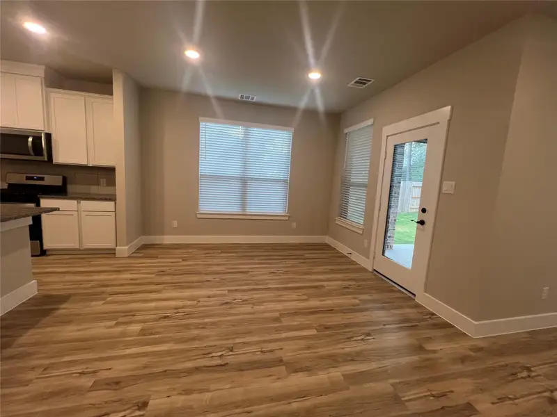 Spacious, unfurnished interior of a new home in Sorella 50s, Tomball (Image 15). Spacious, unfurnished interior of a new home in Sorella 50s, Tomball (Image 15).