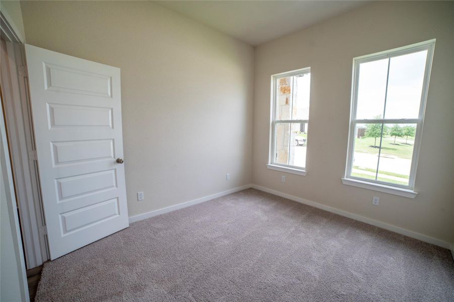 Spacious, unfurnished interior of a new home in , Brenham (Image 28).