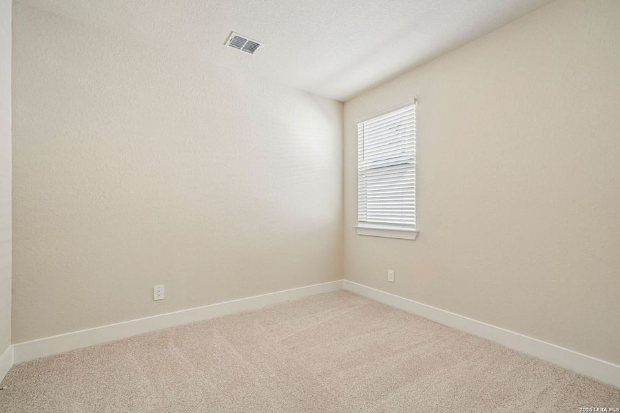 Spacious, unfurnished interior of a new home in Stetson Ridge, Marion (Image 19).