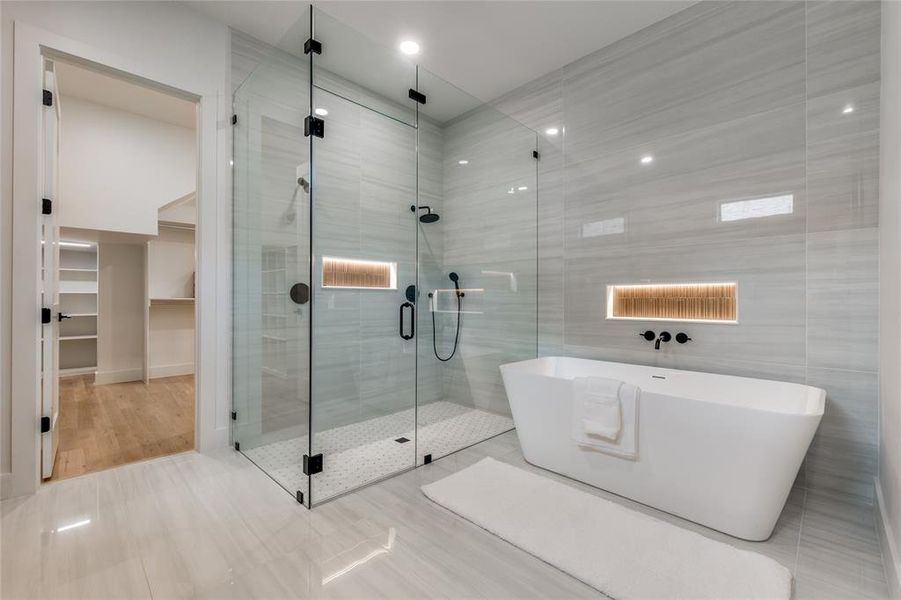 Furnished interior view inside a new home in , Dallas (Image 15).