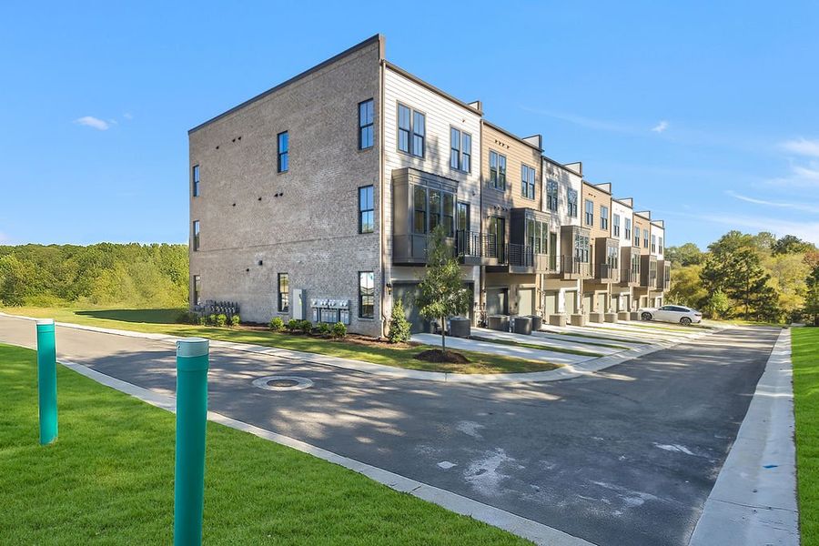 Image 43 of a home in Echo Park.