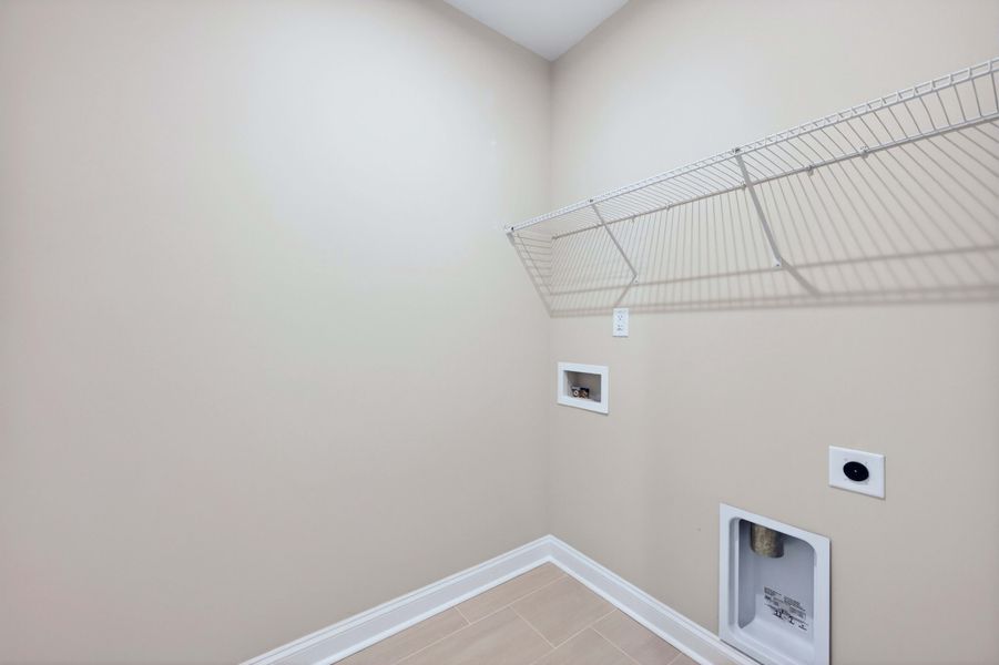 Spacious, unfurnished interior of a new home in Old Town Village, Waxhaw (Image 35). Spacious, unfurnished interior of a new home in Old Town Village, Waxhaw (Image 35).