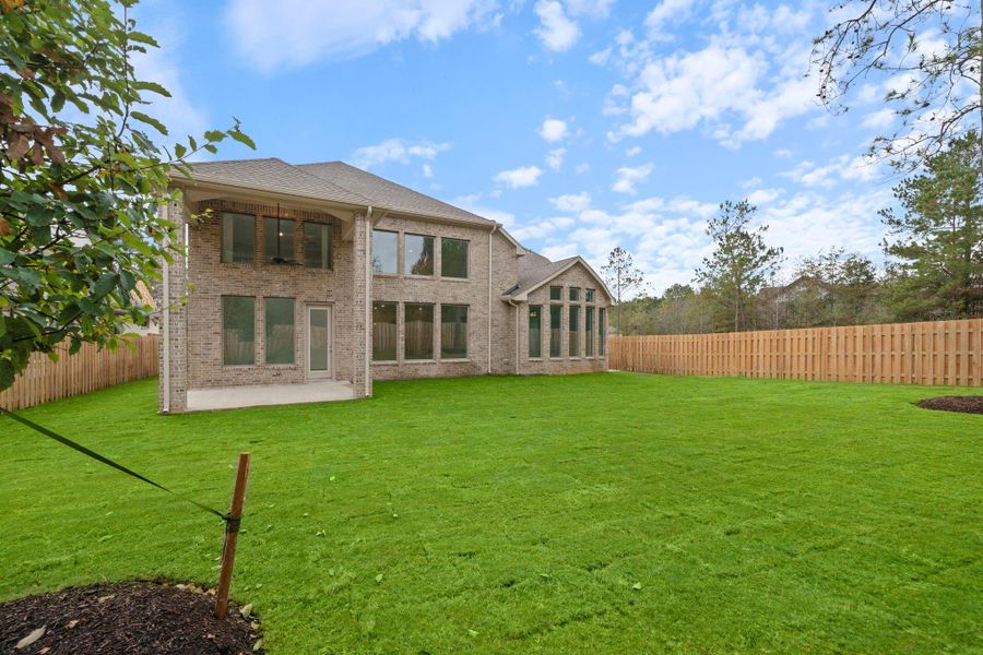 Exterior details and patio area of a home in Colton, Todd Mission (Image 3). Exterior details and patio area of a home in Colton, Todd Mission (Image 3).