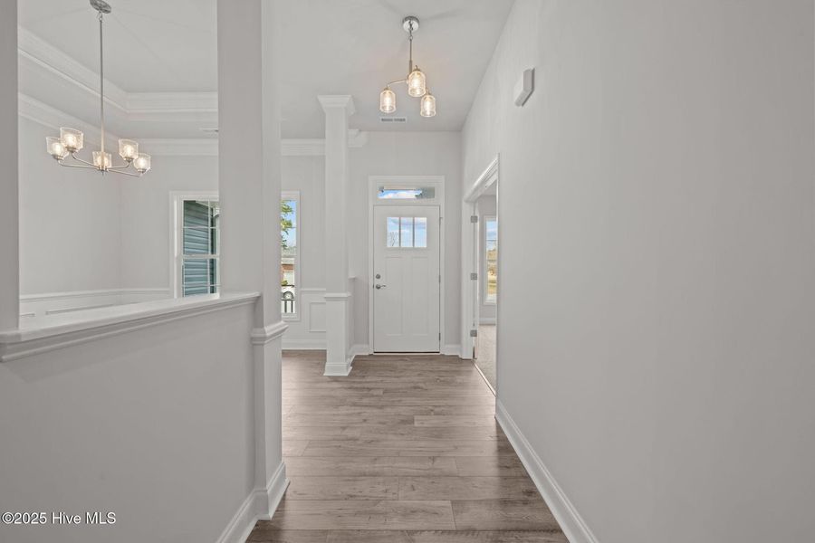 Spacious, unfurnished interior of a new home in Fairfield Harbour, New Bern (Image 13).
