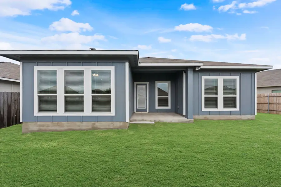 Representative exterior details of a home built from the Riley by Omega Builders in Hartrick Ranch, Temple (Image 3).