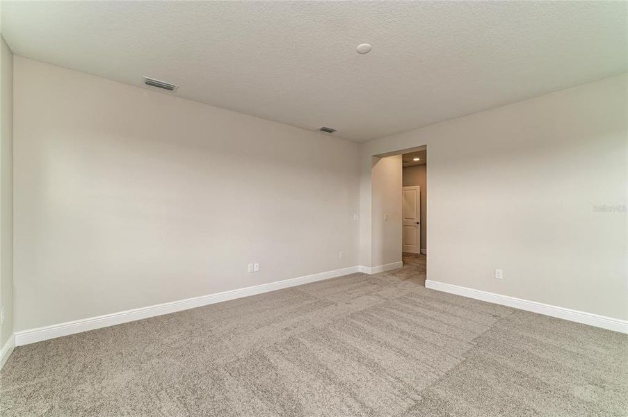 Spacious, unfurnished interior of a new home in Crosswind Ranch, Parrish (Image 42).