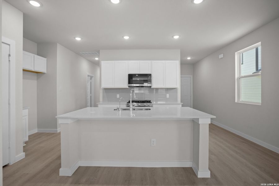 Furnished interior view inside a new home in Mesa Vista, San Antonio (Image 12).