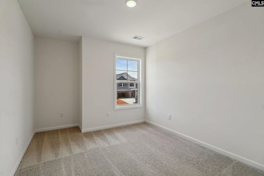 Spacious, unfurnished interior of a new home in Boykin Hills, Chapin (Image 27).