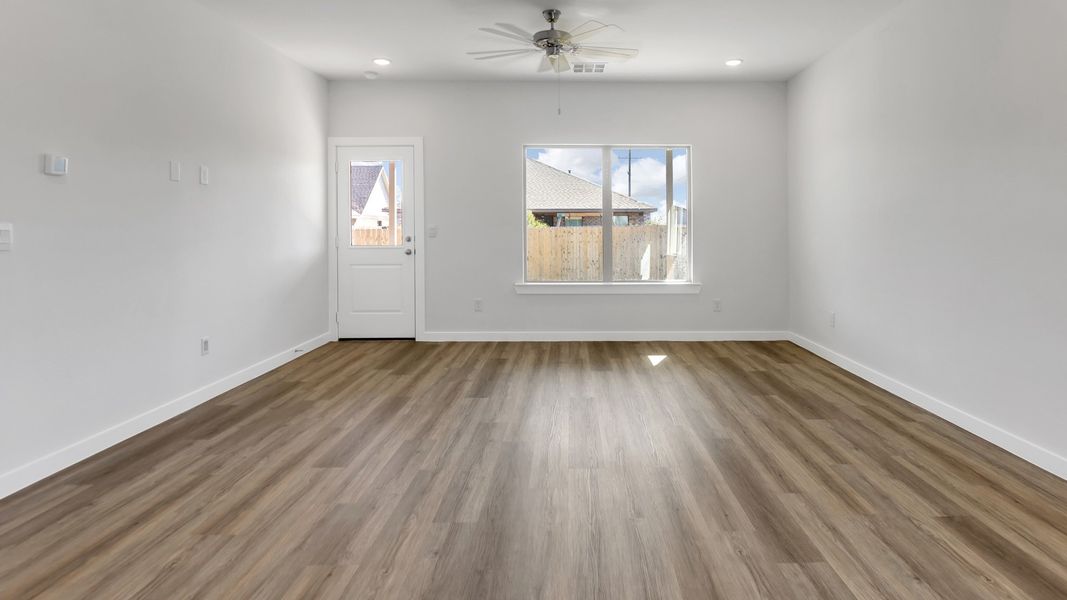 Spacious, unfurnished interior of a new home in Everest Heights, Lubbock (Image 14). Spacious, unfurnished interior of a new home in Everest Heights, Lubbock (Image 14).