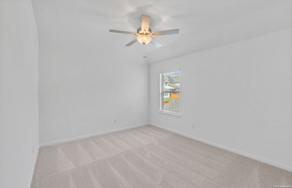 Spacious, unfurnished interior of a new home in Davis Ranch, San Antonio (Image 21).