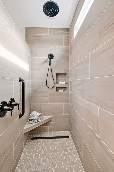 Lumina Island, Master Bathroom