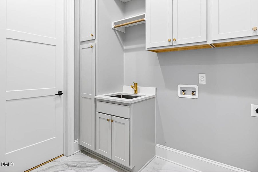 1616 River Bend Ln interior-46