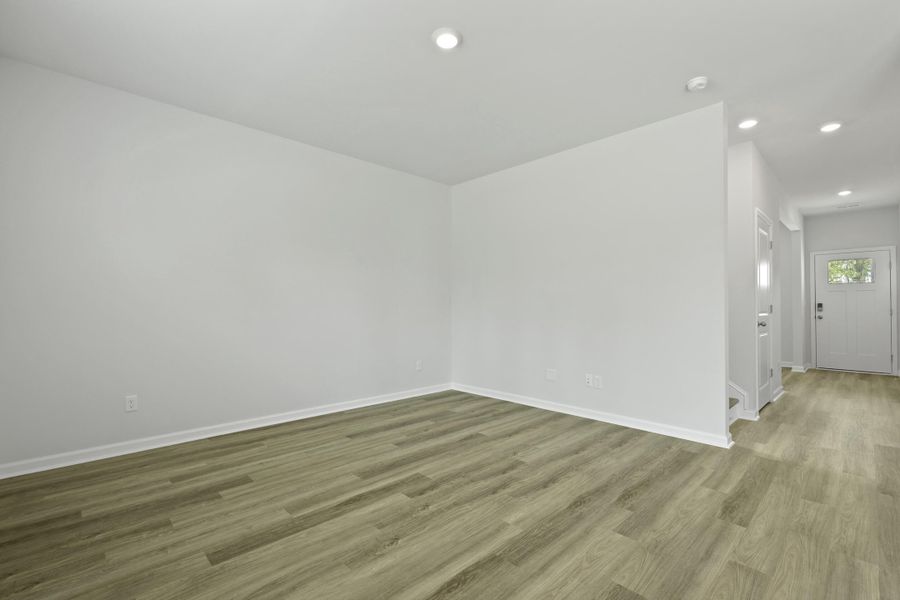 Spacious, unfurnished interior of a new home in Pineview North, Summerville (Image 34).