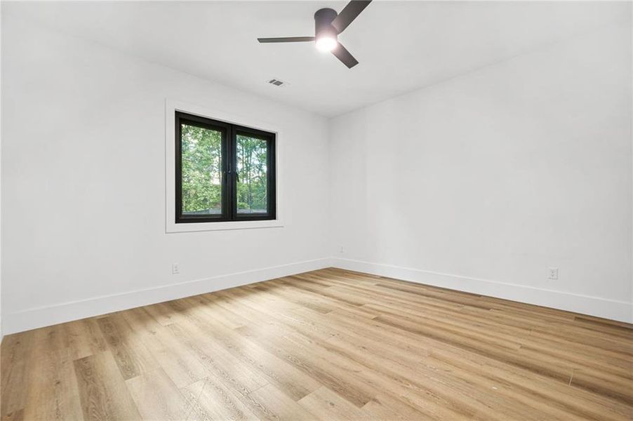 Spacious, unfurnished interior of a new home in , Atlanta (Image 34).
